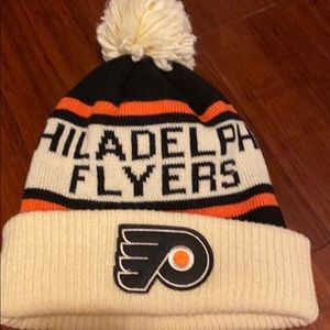 Flyers hat